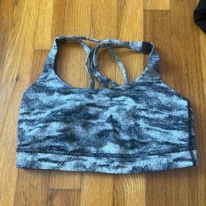 Lululemon excellent condition sports bra